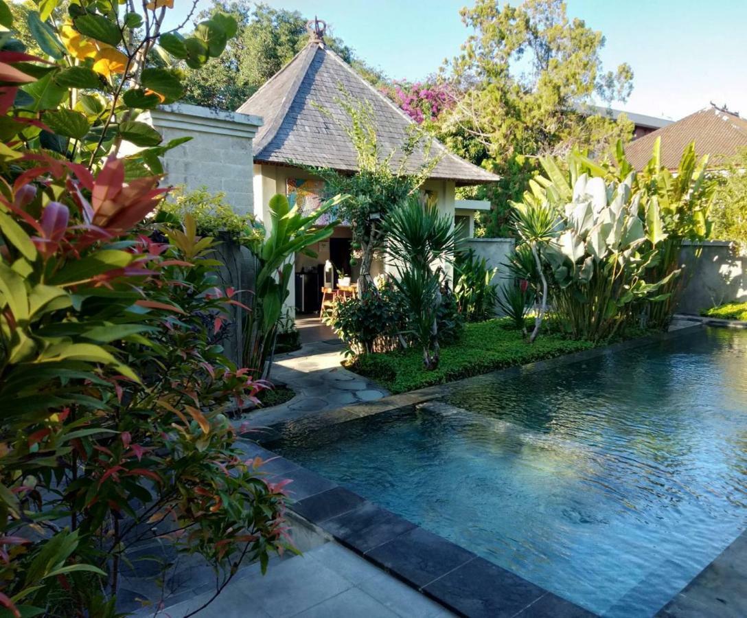 Arnaya Homestay Kuta Lombok Kültér fotó